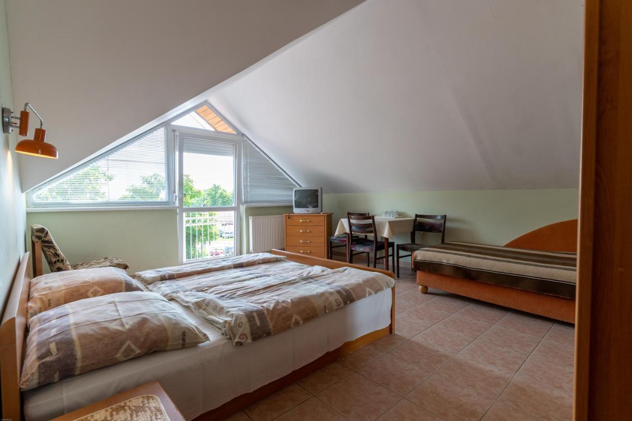 Hajdúszoboszló Izabella Panzio B&B 외부 사진