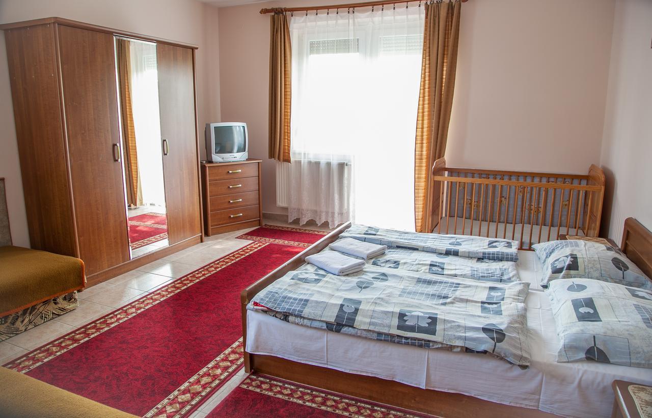 Hajdúszoboszló Izabella Panzio B&B 외부 사진