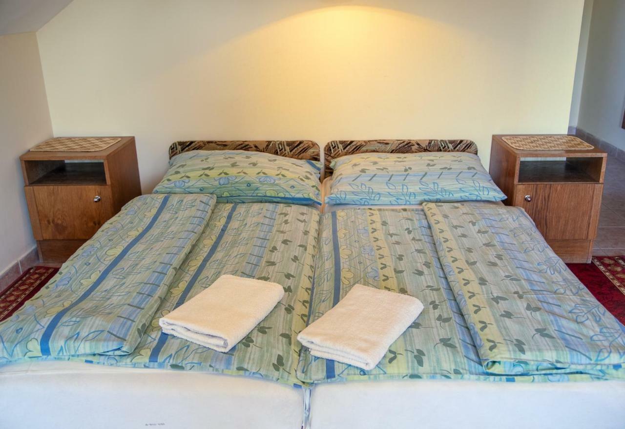 Hajdúszoboszló Izabella Panzio B&B 외부 사진